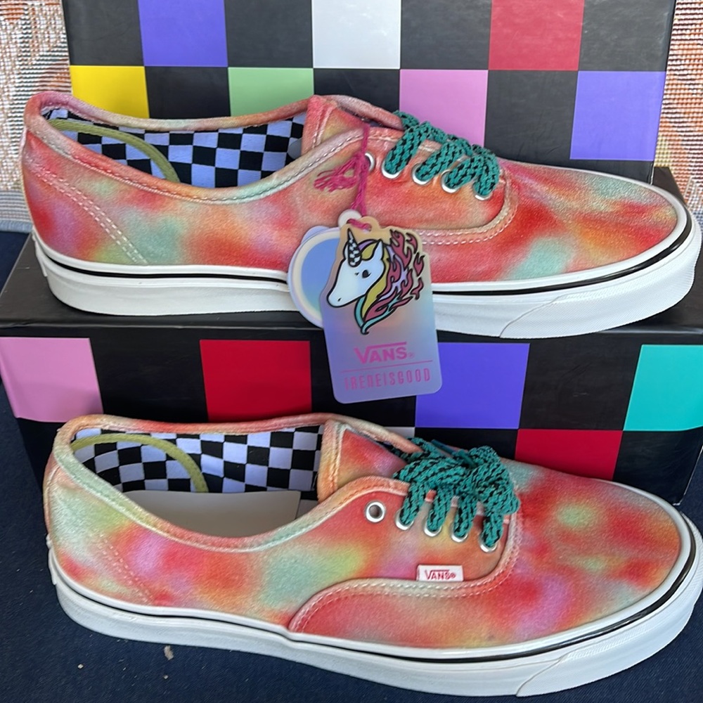 Vans Authentic 44 D
Ireneisgood Multi
VN0005U8BMC
WMNS Sneakers - Picture 2 of 16